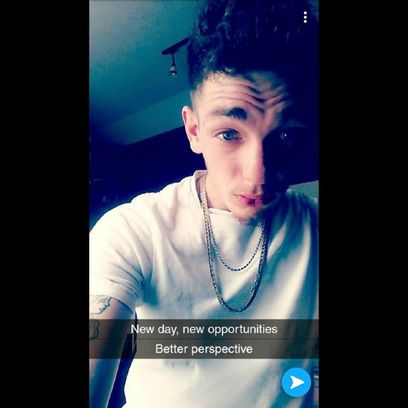 Meet your Posher, Andrew - Picture 1 of 1